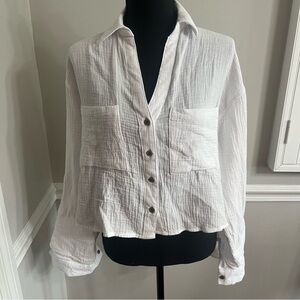 Love Notes Sz S White Long Sleeve Shirt Gauzy Pockets Button Sleeves Collared
